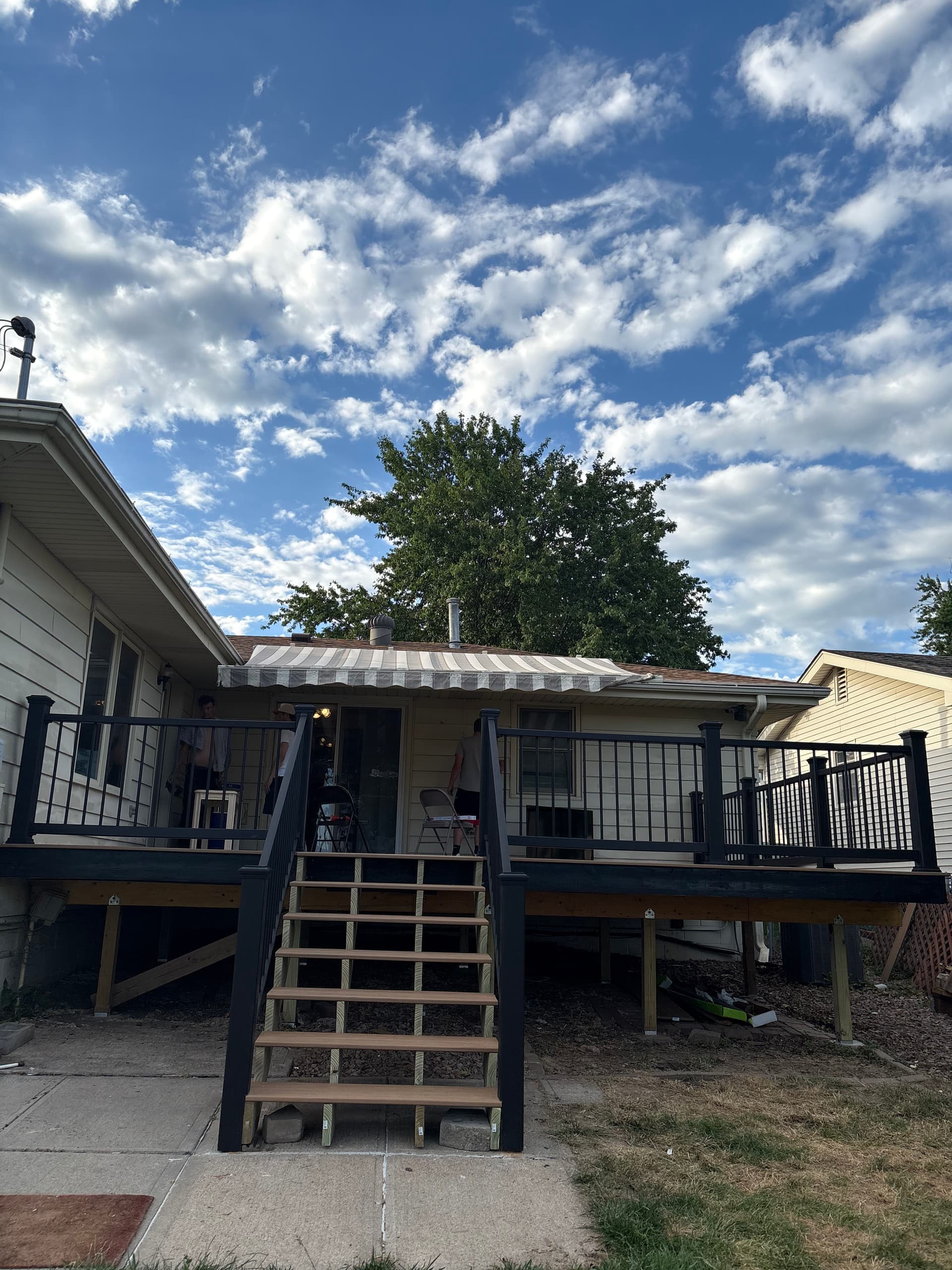 Gallery photos for Full Deck Rebuild Done Right - Demo to Finish: Image #2